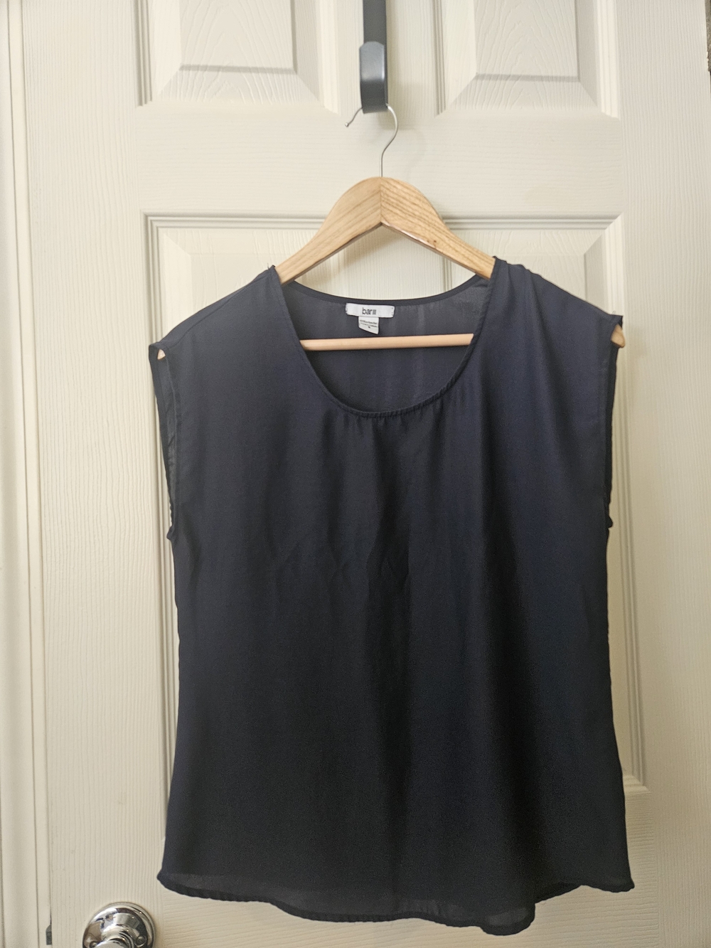 Bar111 Navy Sleeveless Scoop Neck Blouse